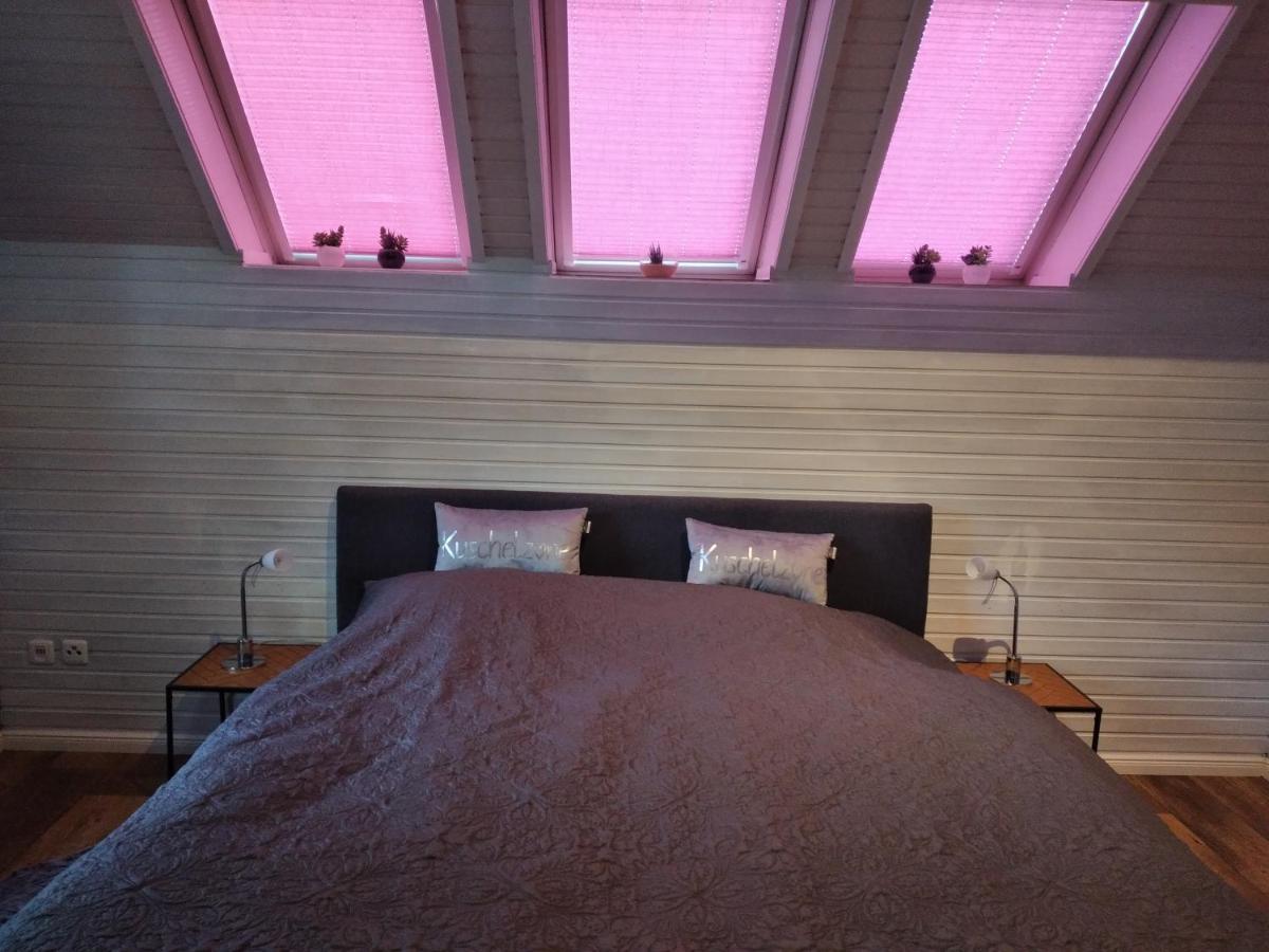 Ferienwohnung "Kunterbunt" Mit Burgblick Und Dachterrasse มอนเชา ภายนอก รูปภาพ